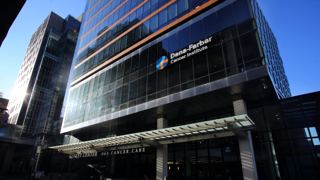 Como a Mass General Brigham lutou contra o hospital proposto de Dana-Farber