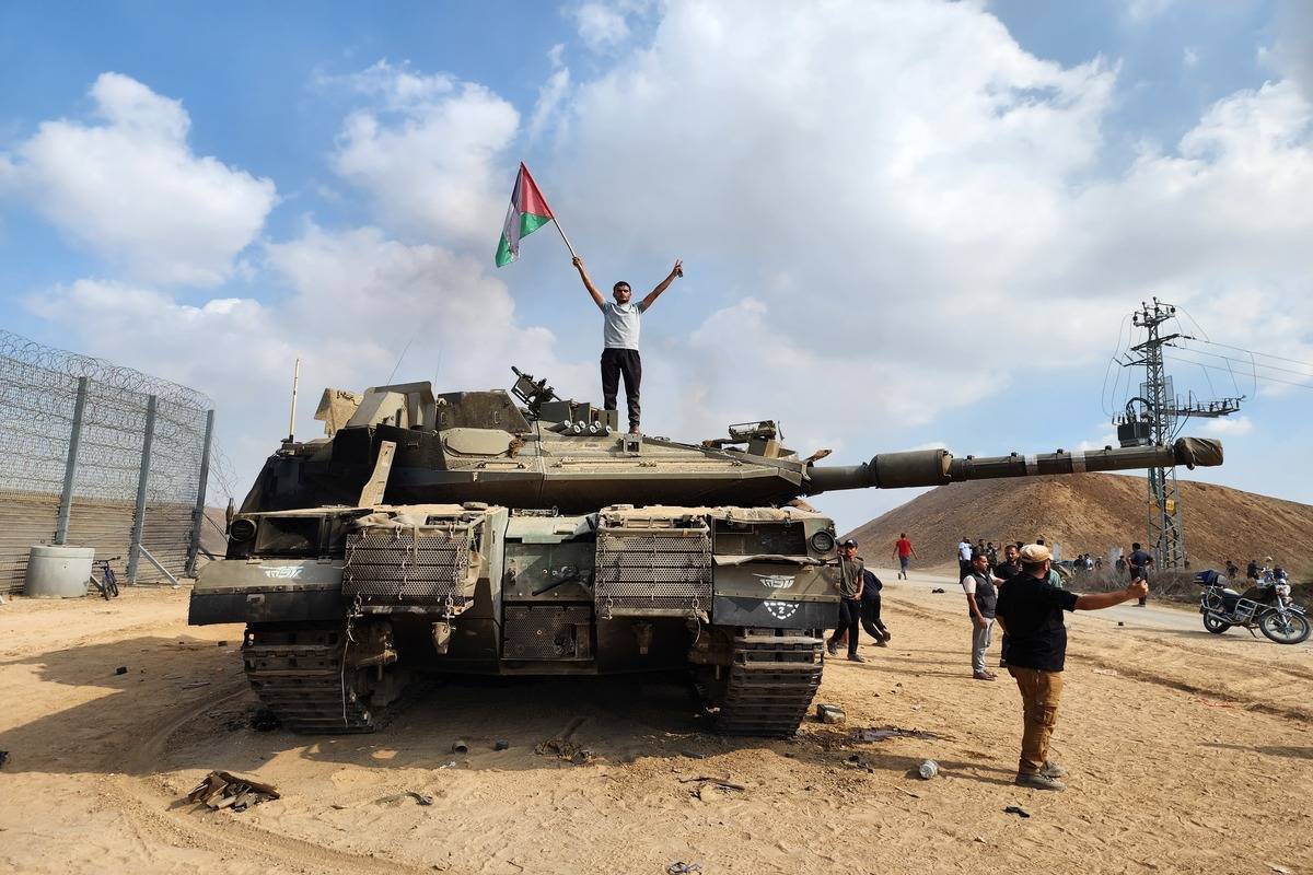 AA 20231007 32334467 32334466 CLASHES BETWEEN PALESTINIAN FACTIONS AND ISRAELI FORCES