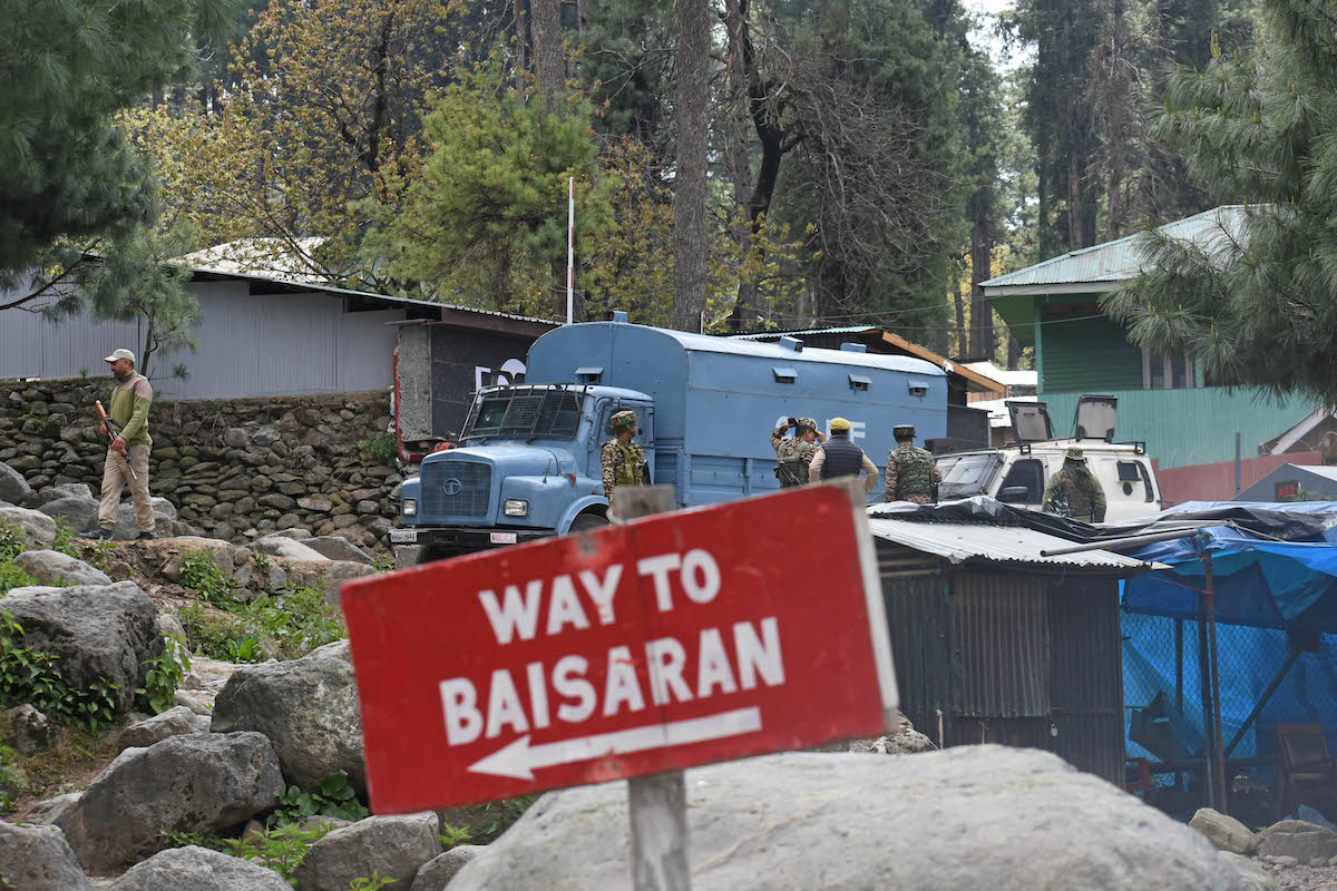 AA 20250426 37762738 37762719 DEADLY ATTACK IN PAHALGAM AFFECTS LIFE IN KASHMIR
