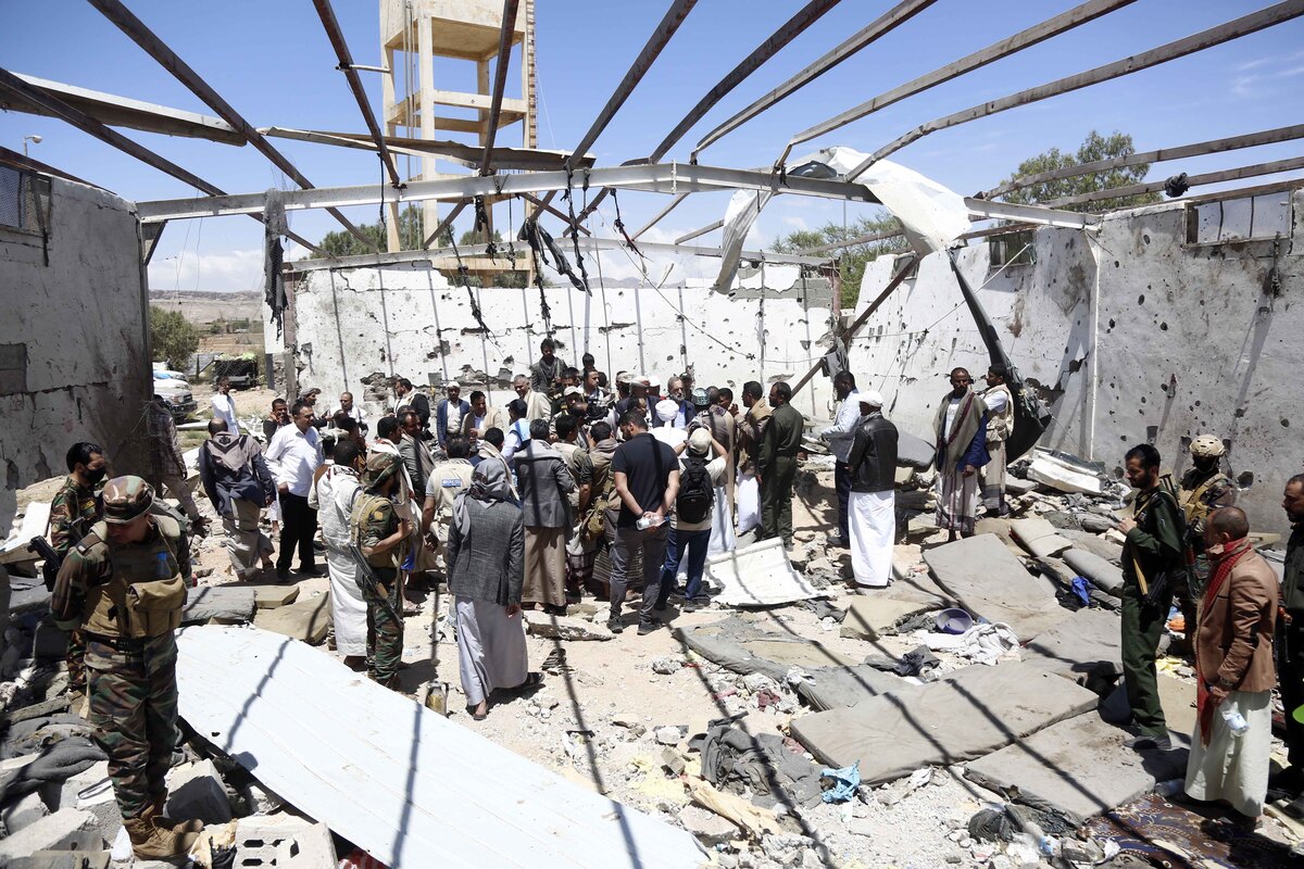 AA 20250503 37837735 37837721 JULIEN HARNEIS INSPECT THE AREA AFTER US STRIKES ON AFRICAN MIGRANT SH