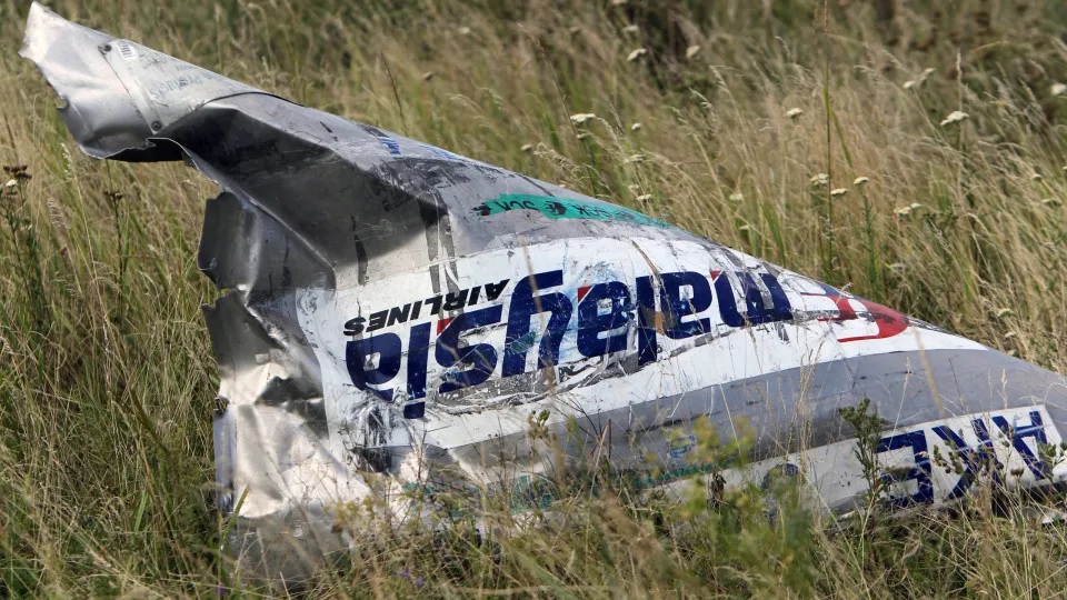 aviao acidente MH17 malasia itled