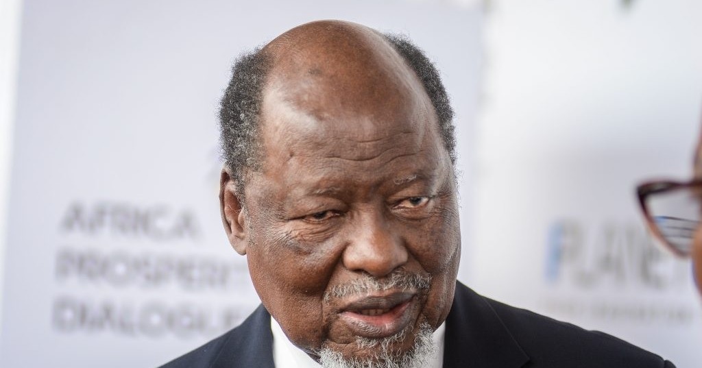 Chissano insta jovens a serem promotores da mudança e geradores de consensos