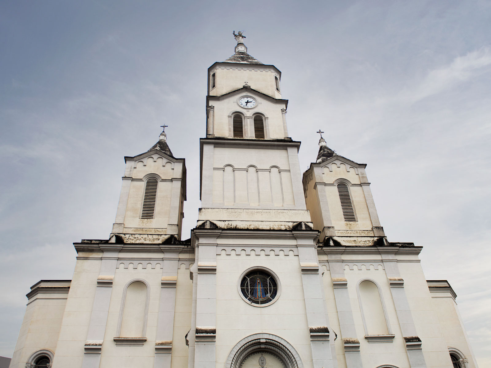 formacao 1600x1200 os atributos da igreja catolica a unica igreja de cristo